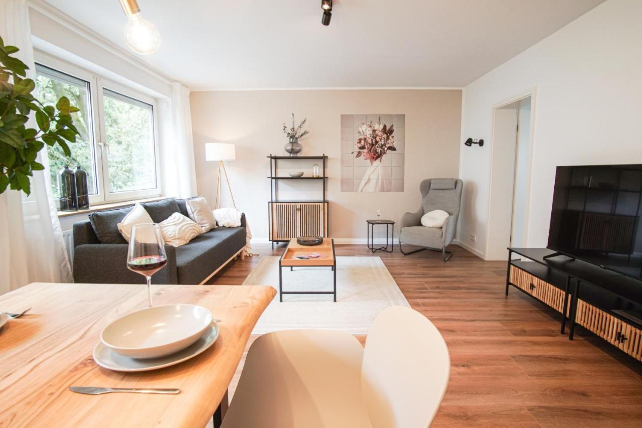 Homefy Bright And Cozy Holiday Apartment - Washer & Dryer - Free Parking Essen Bagian luar foto